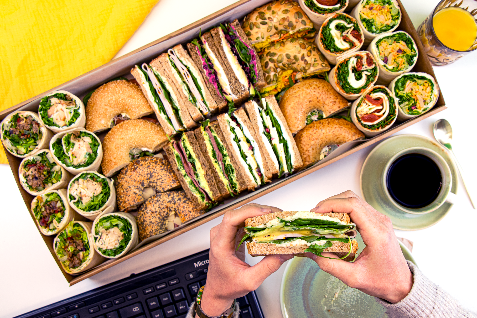 Fingerfood Catering: Die Smarte Wahl für Business Lunch Catering im Büro